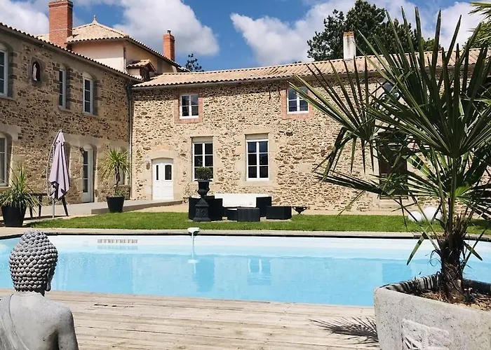 Logis De La Clartiere B&B 3*